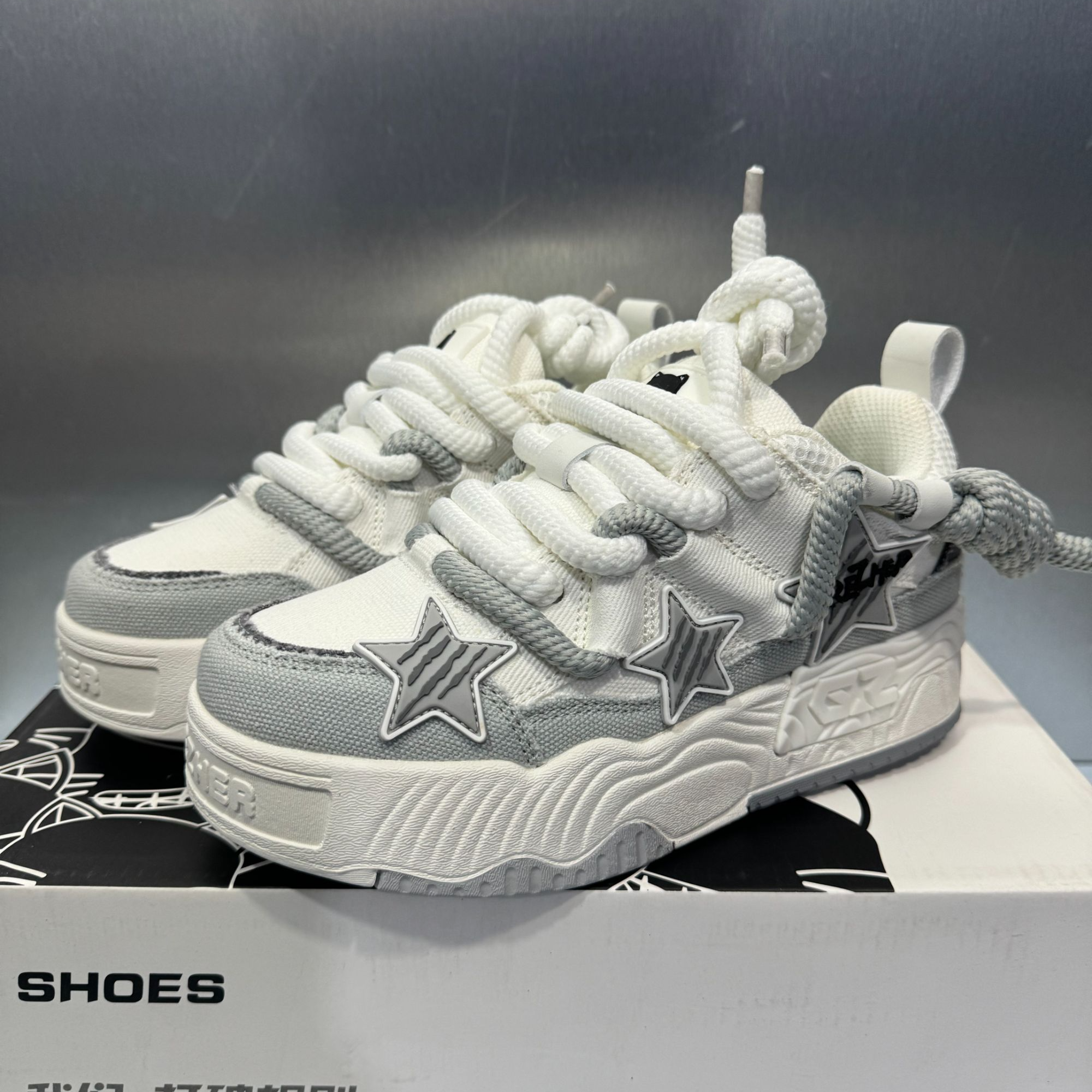 东仓-9008-GRE（白灰）立体五角星拼接设计时尚休闲板鞋