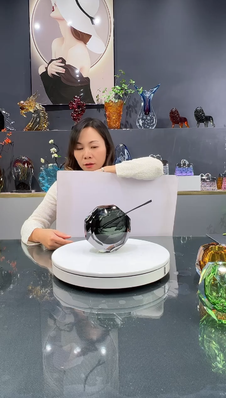 琉璃水晶琉璃花瓶1个