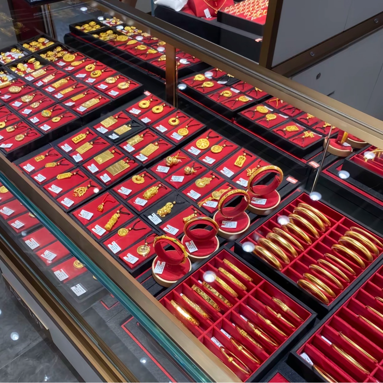 【官方正品】凤凰流苏 时尚百搭款展示架多样性发一