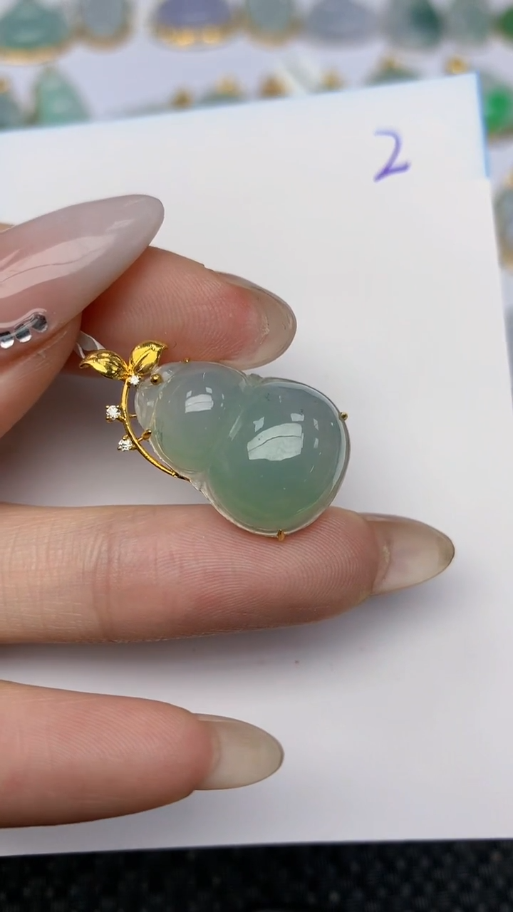 【闪购商品】翡翠颈饰未镶嵌天然翡翠A货