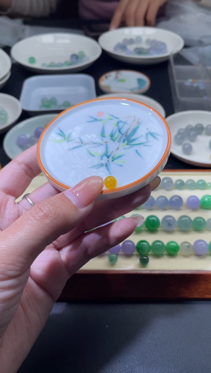 颈饰未镶嵌翡翠希*淼翡翠净货