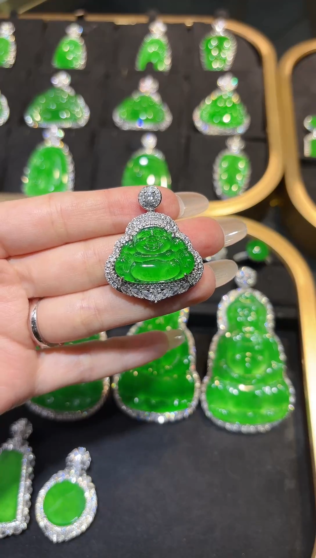 【闪购商品】翡翠颈饰银S925镶嵌佛公天然A货翡翠不赠链