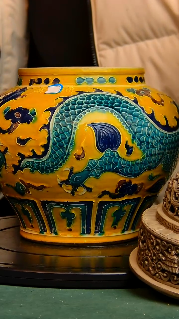 摆件峰精品陶瓷摆件