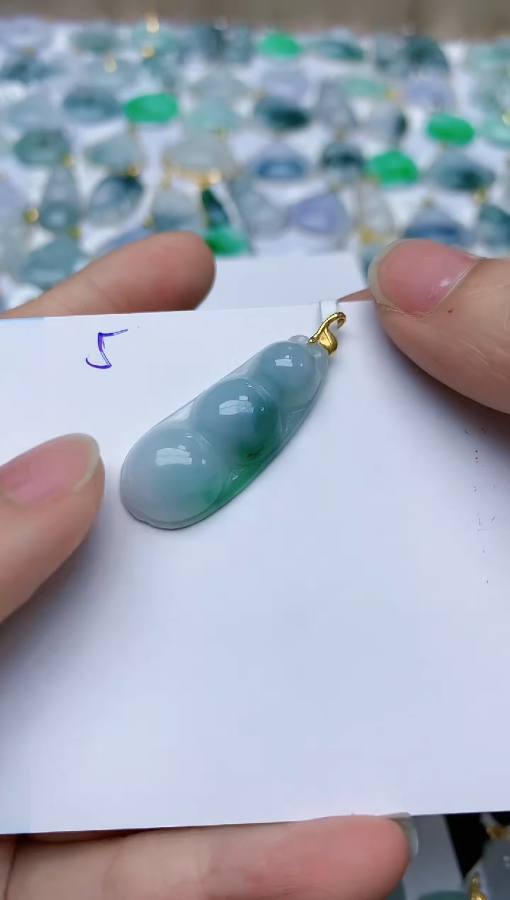 【闪购商品】翡翠颈饰18K金镶嵌5天然翡翠A货