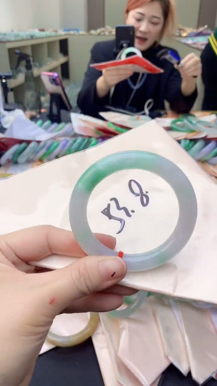 【闪购商品】翡翠手镯未镶嵌0163037626