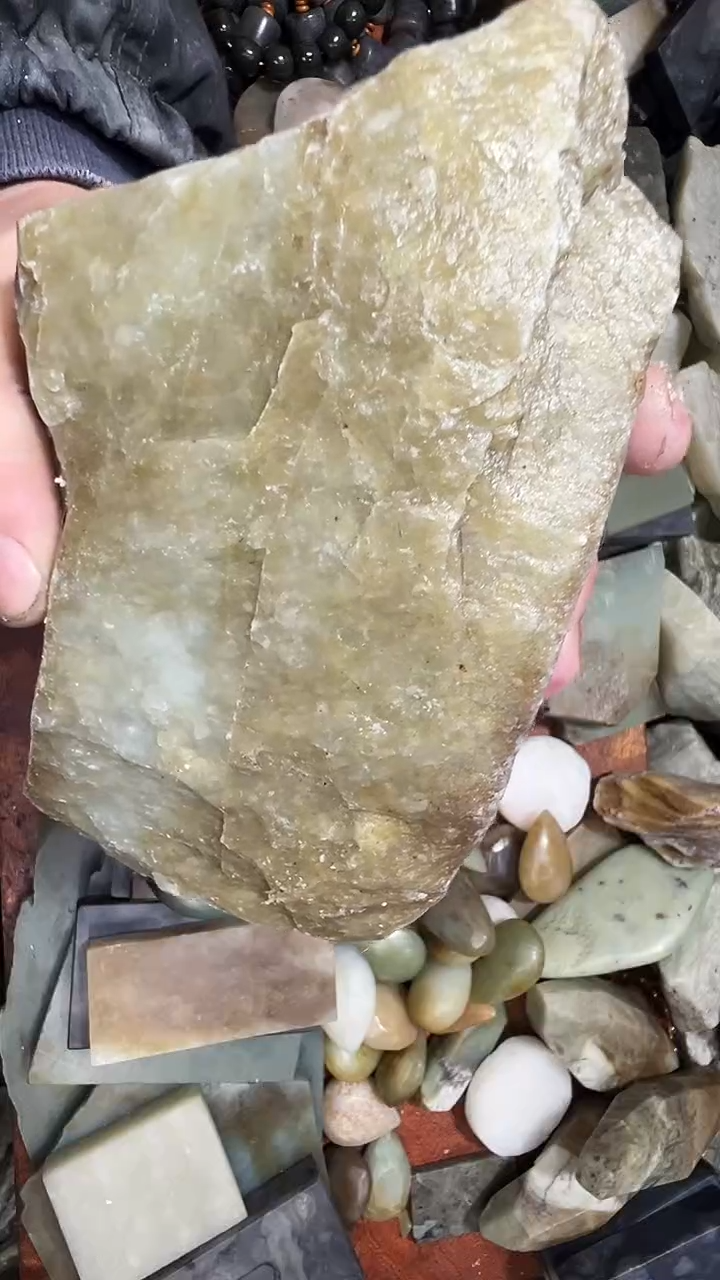 未镶嵌和田玉珠宝半成品1
