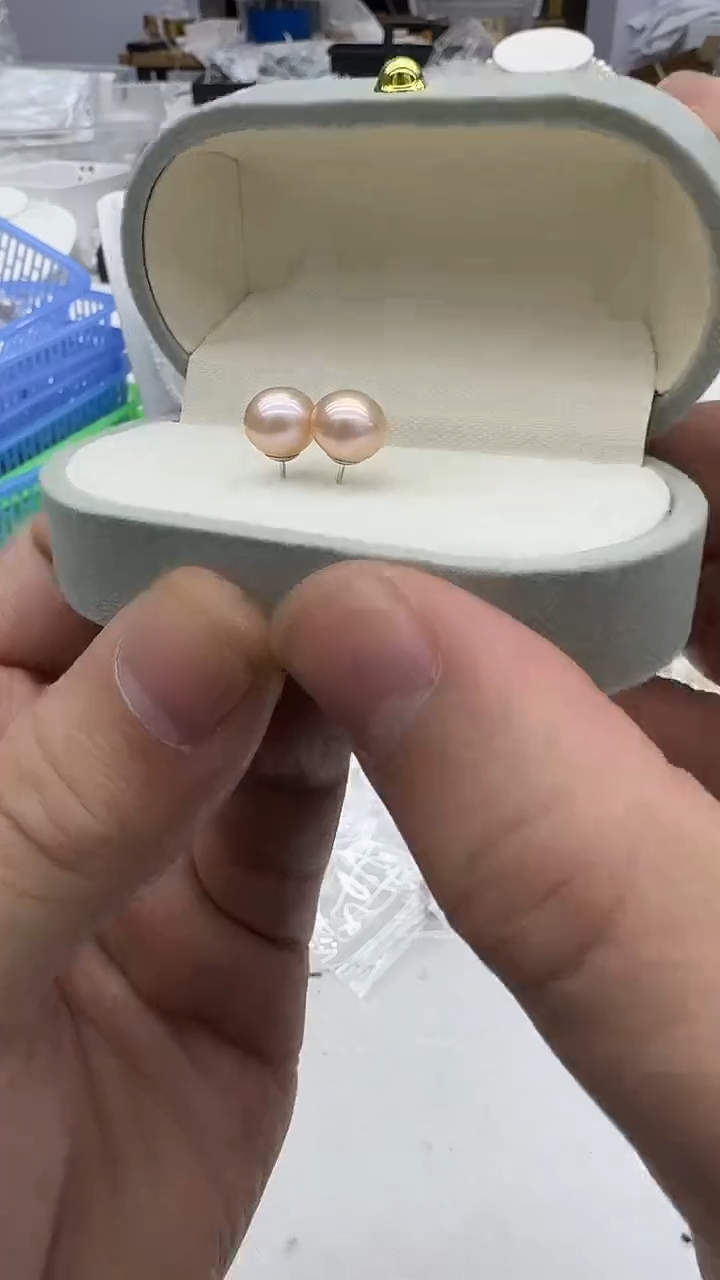 银S925镶嵌耳钉淡水珍珠8-9mm 中国红毕业款