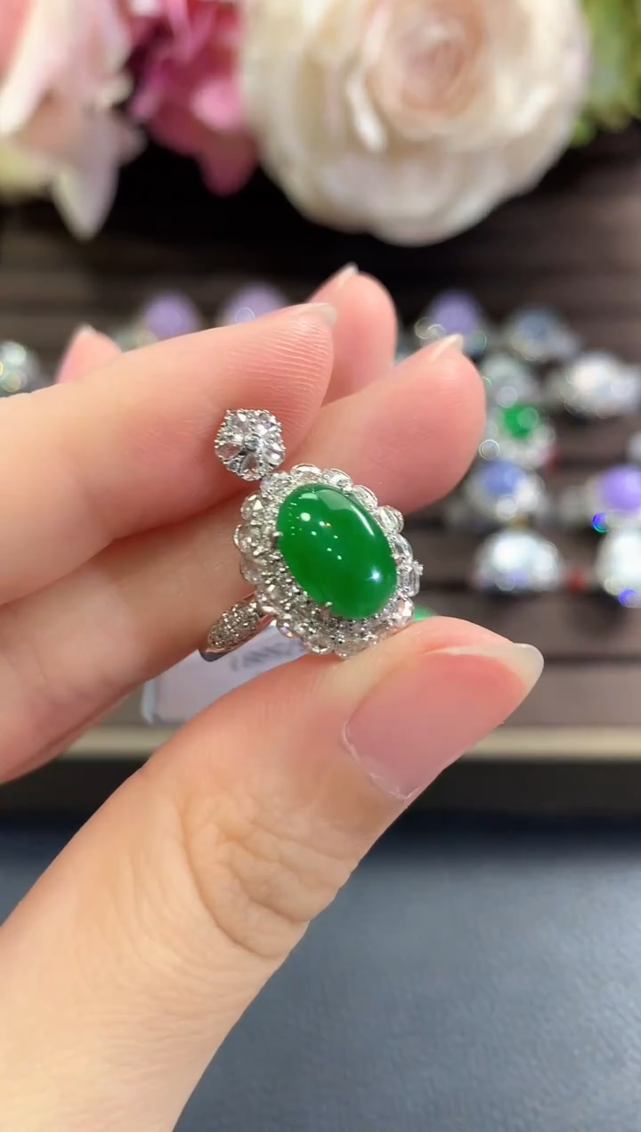 18K金镶嵌戒指翡翠b160   