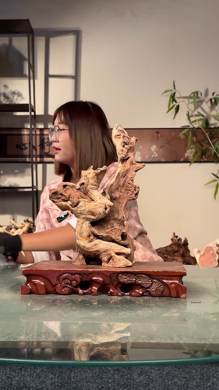 木你****里金丝红木E477