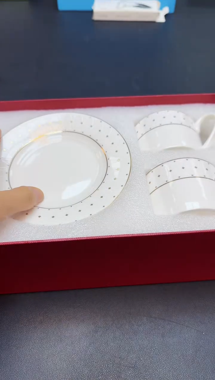 【闪购商品】瓷片全新正品一件不留@@Y273