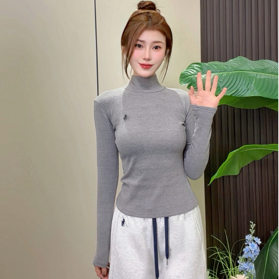 【双面慕斯绒】半高领打底衫女款爆款2025内搭长袖小马刺绣纯色T恤