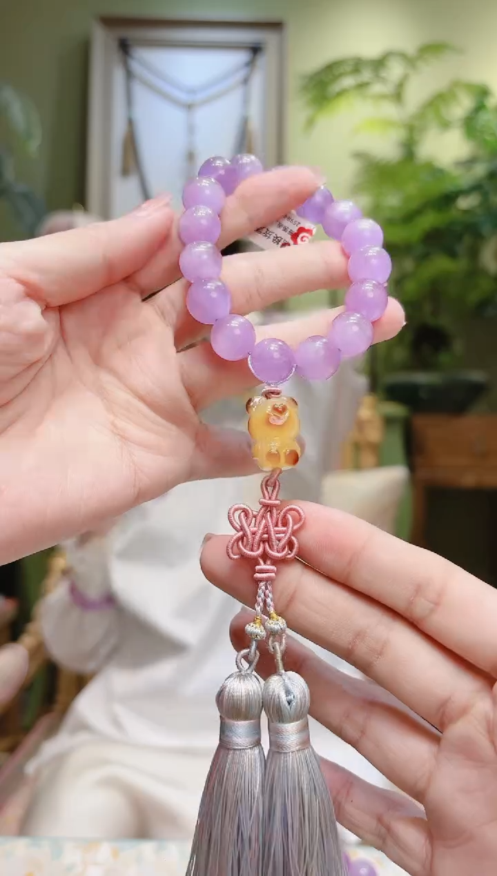 【闪购商品】锂辉石车挂未镶嵌灰流苏蜜蜡熊紫锂辉车挂