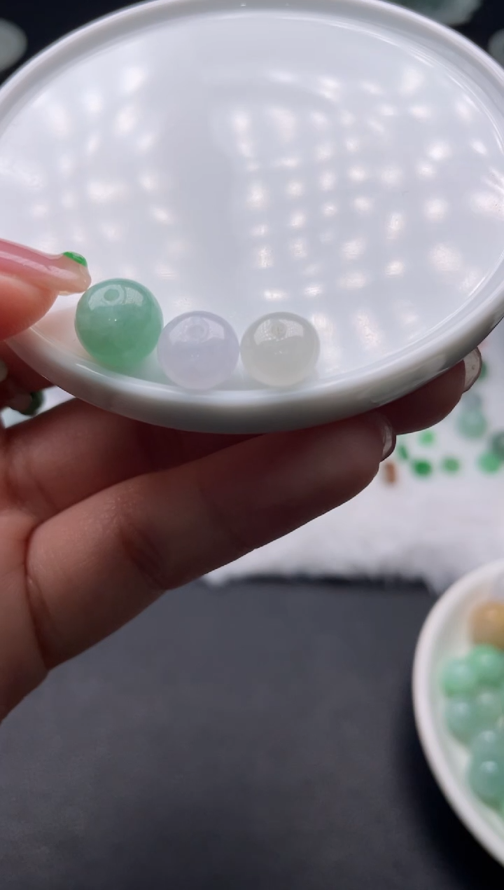翡翠未镶嵌颈饰啊A440