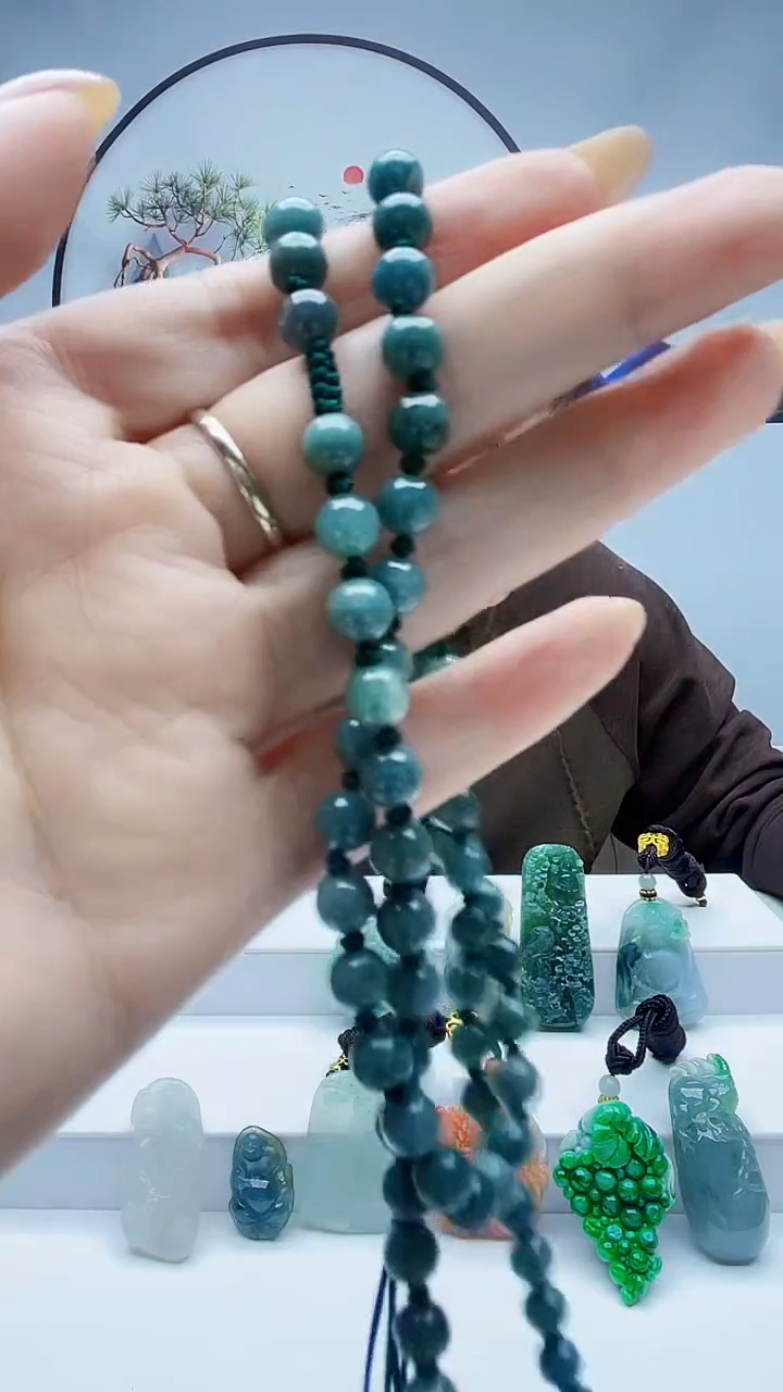 未镶嵌定制翡翠毛货挂件60