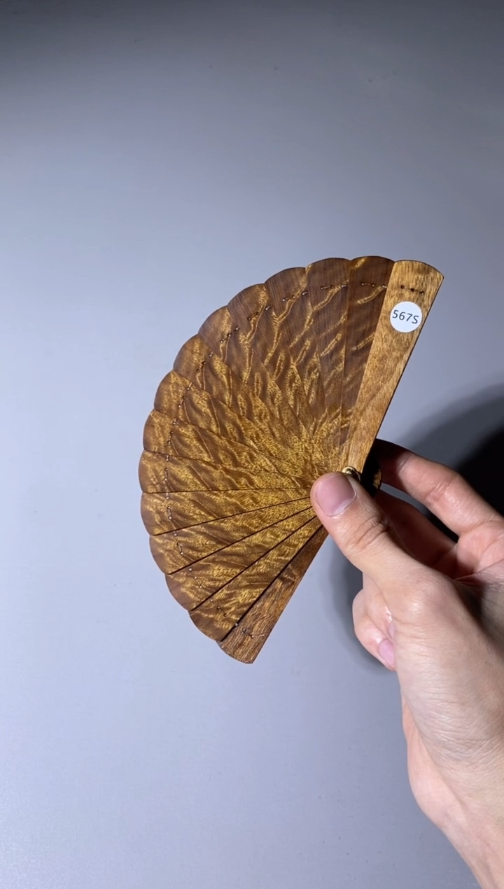 【闪购商品】金丝楠木雕567号10cm金丝楠迷你扇