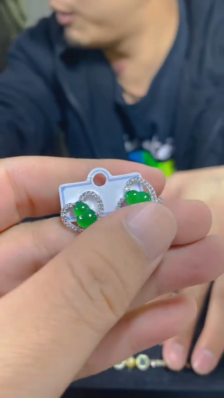 【闪购商品】翡翠耳饰未镶嵌0061103755多样性发一