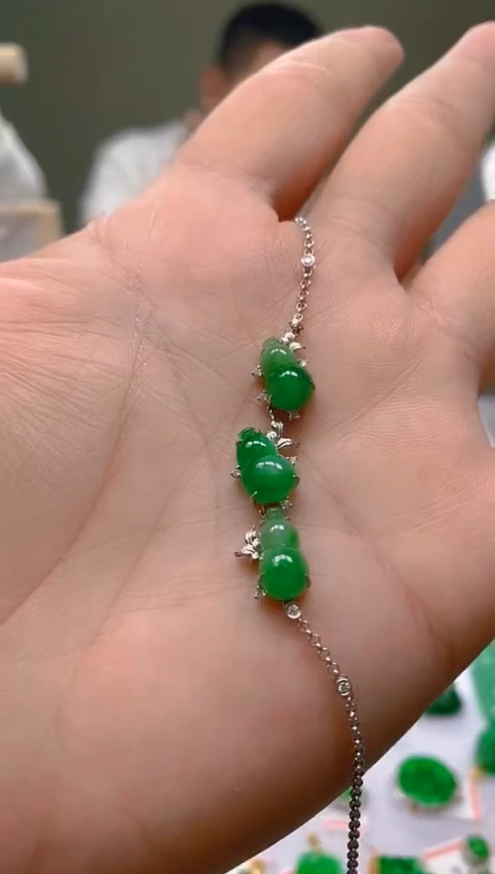 【闪购商品】翡翠颈饰18K金镶嵌新号开播，全场乱卖
