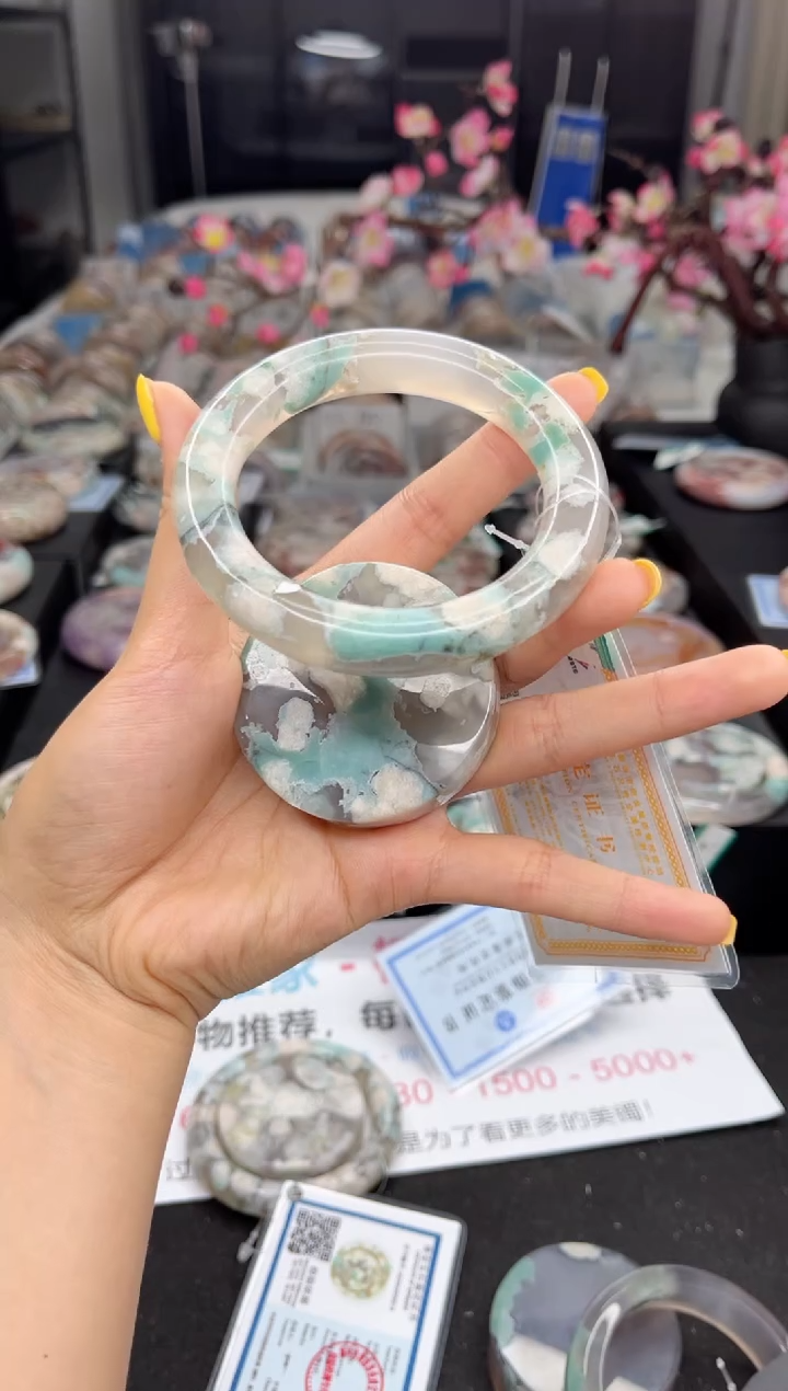 石英质玉未镶嵌手镯59圈口（赠送镯心）2S9021
