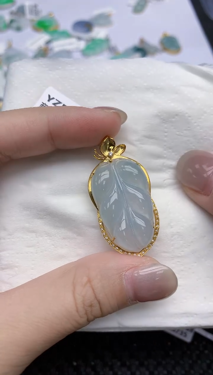 【闪购商品】翡翠颈饰18K金镶嵌天然翡翠A货