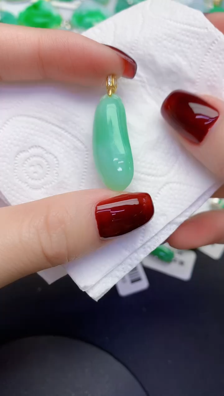 颈饰未镶嵌翡翠缅甸天然翡翠A货