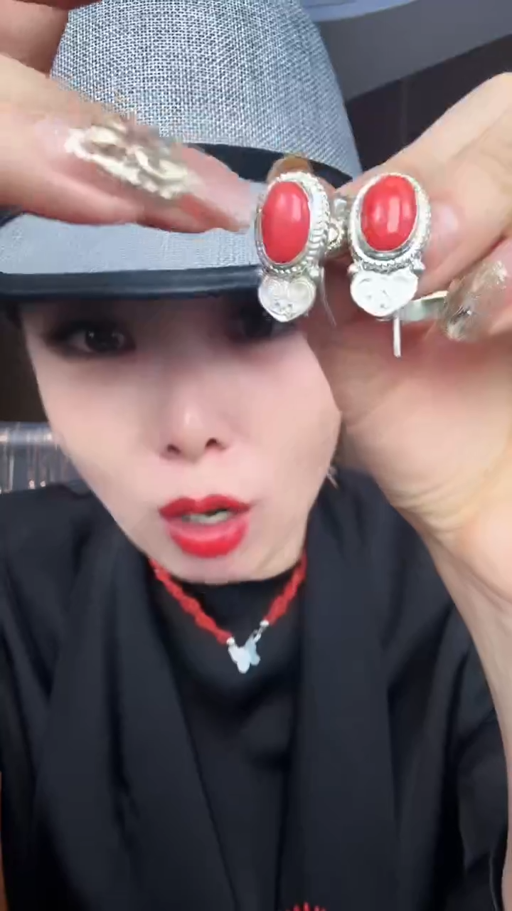 格****8简单时尚百搭 耳扣