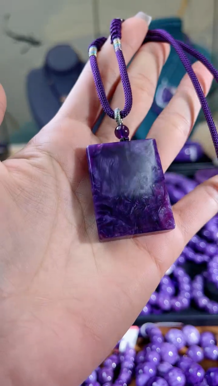 【闪购商品】查罗石吊坠未镶嵌方牌