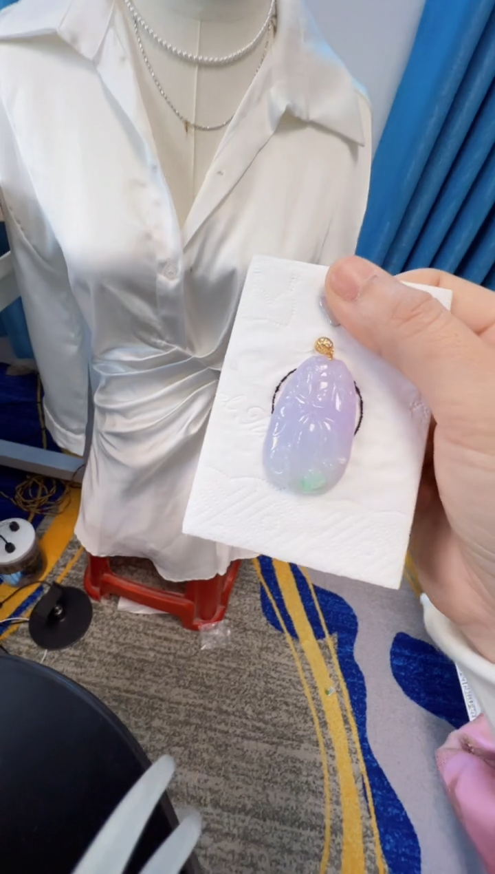 【闪购商品】翡翠吊坠(不含链)18K金镶嵌1280