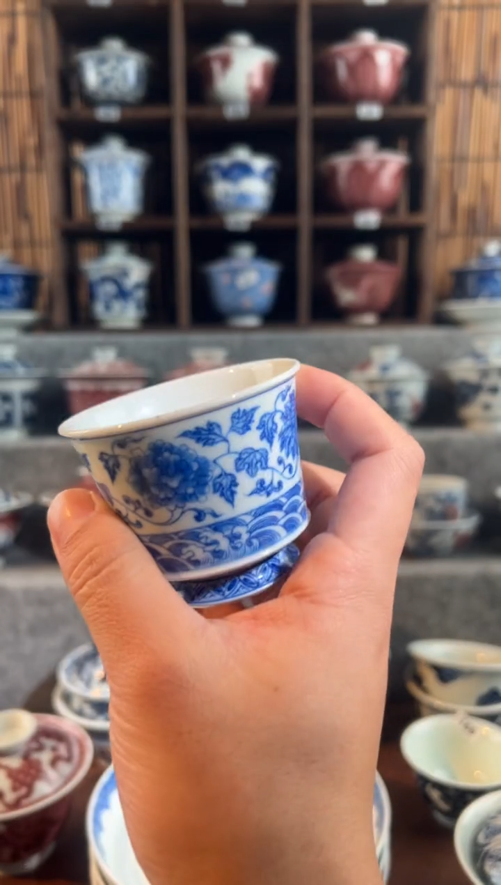 【闪购商品】205天禄言瓷1缠住了杯子