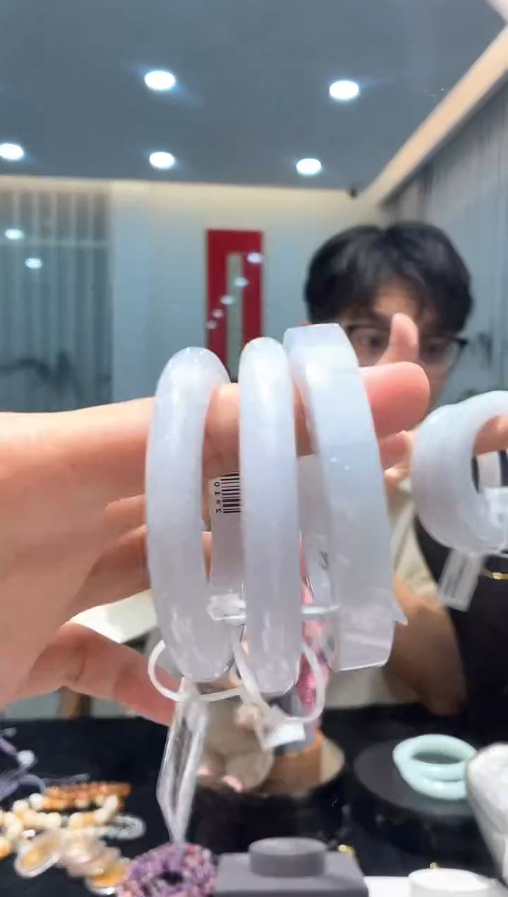 定制翡翠正圈未镶嵌【老王好物优选】天然缅甸翡翠手镯53-56