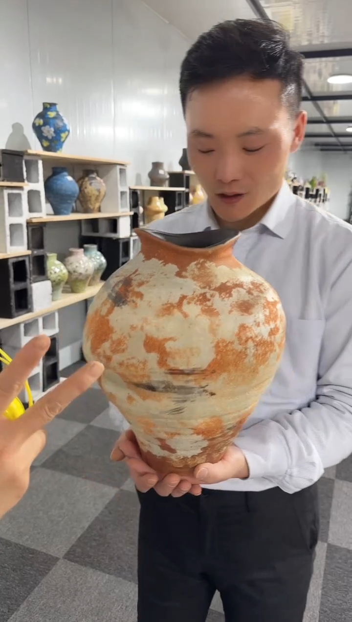景德镇陶瓷磨砂感高温陶瓷瓶
