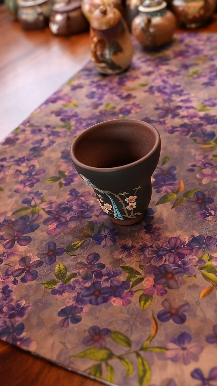 宜兴紫砂紫泥粉浆花鸟杯
