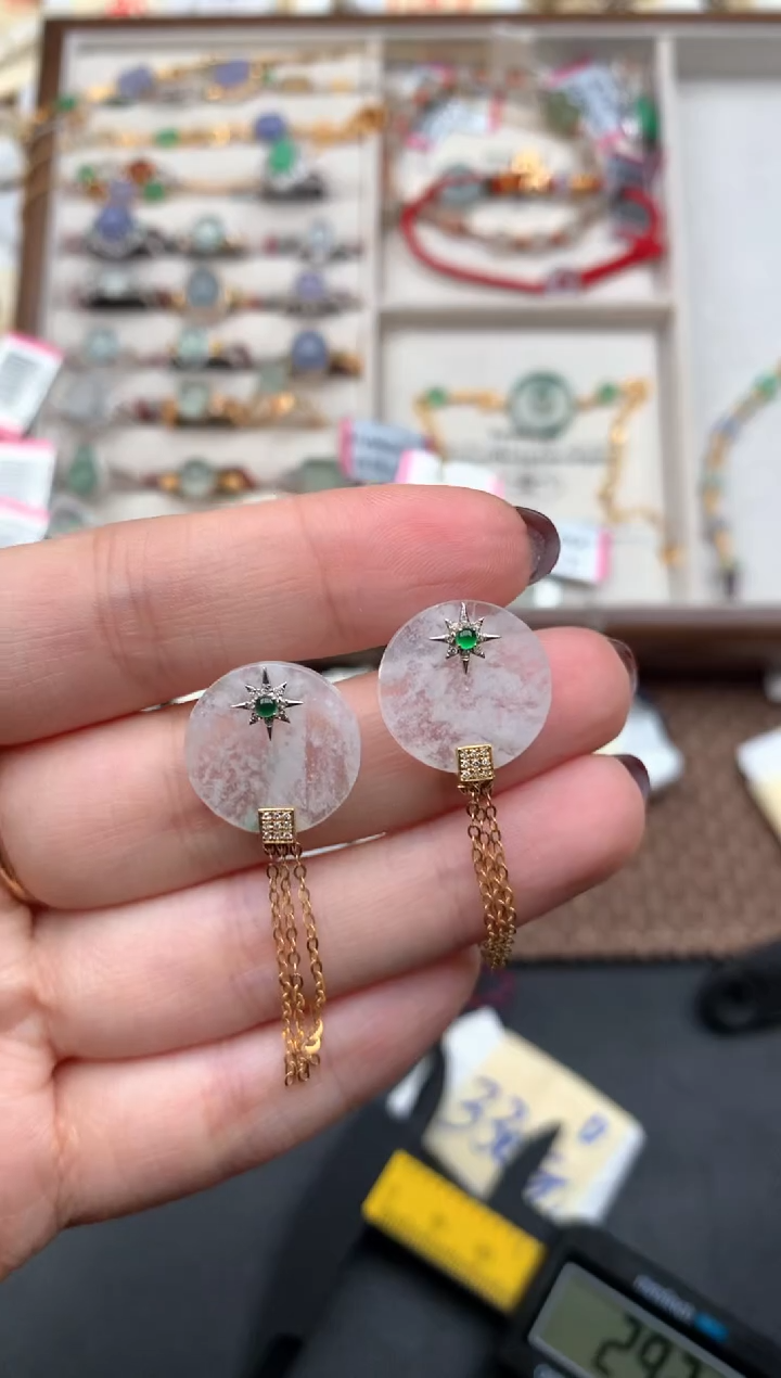 18K金镶嵌挂件翡翠1