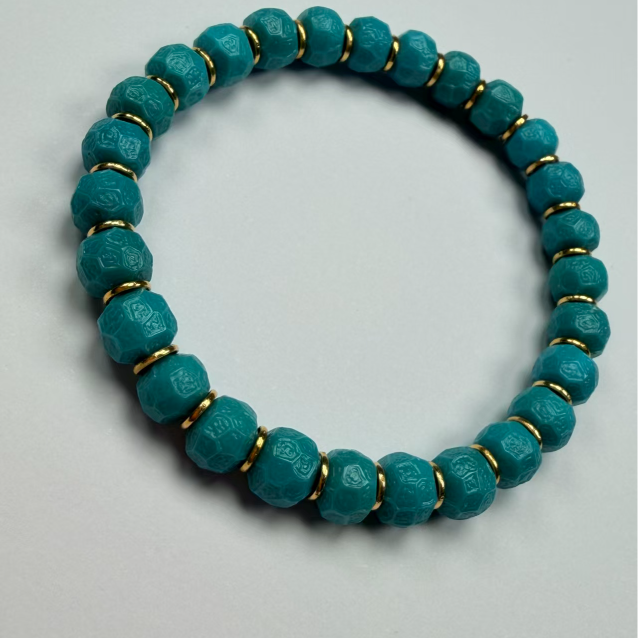 8mm左右高瓷绿松精工单圈手串