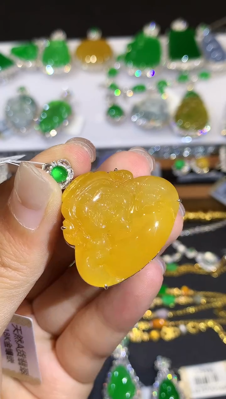 翡翠18K金镶嵌吊坠(不含链)多样性发其一