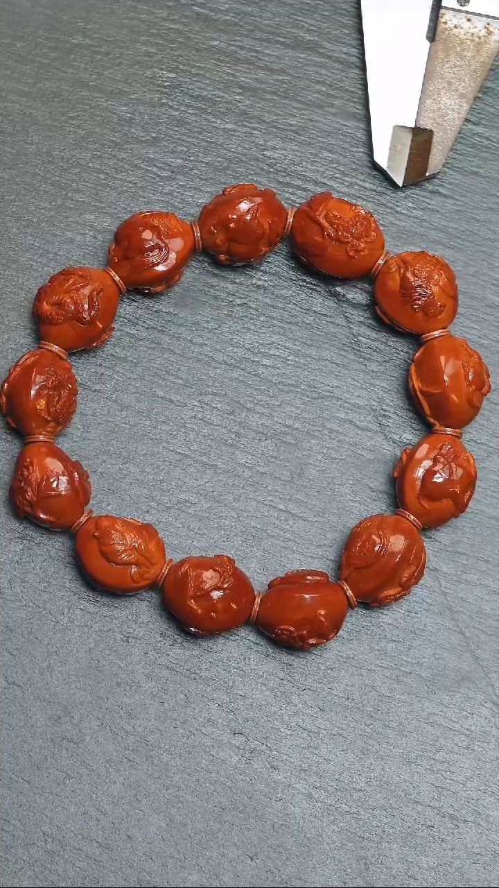 【闪购商品】橄榄核吊坠十二生肖回血