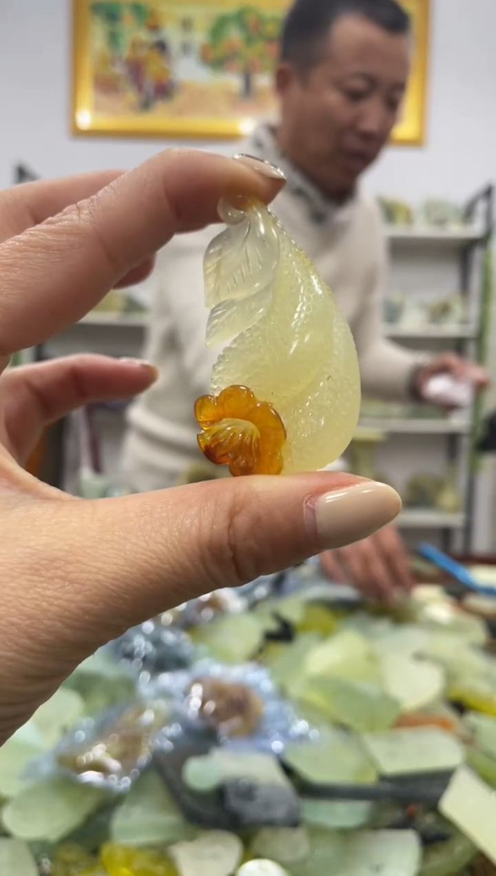 【闪购商品】岫玉吊坠未镶嵌             