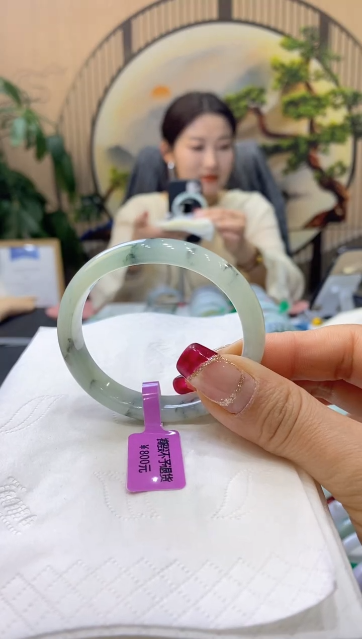 【闪购商品】翡翠手镯未镶嵌99900765