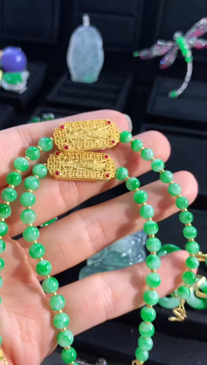 【闪购商品】翡翠手链18K金镶嵌手链（多样性发货发一条）