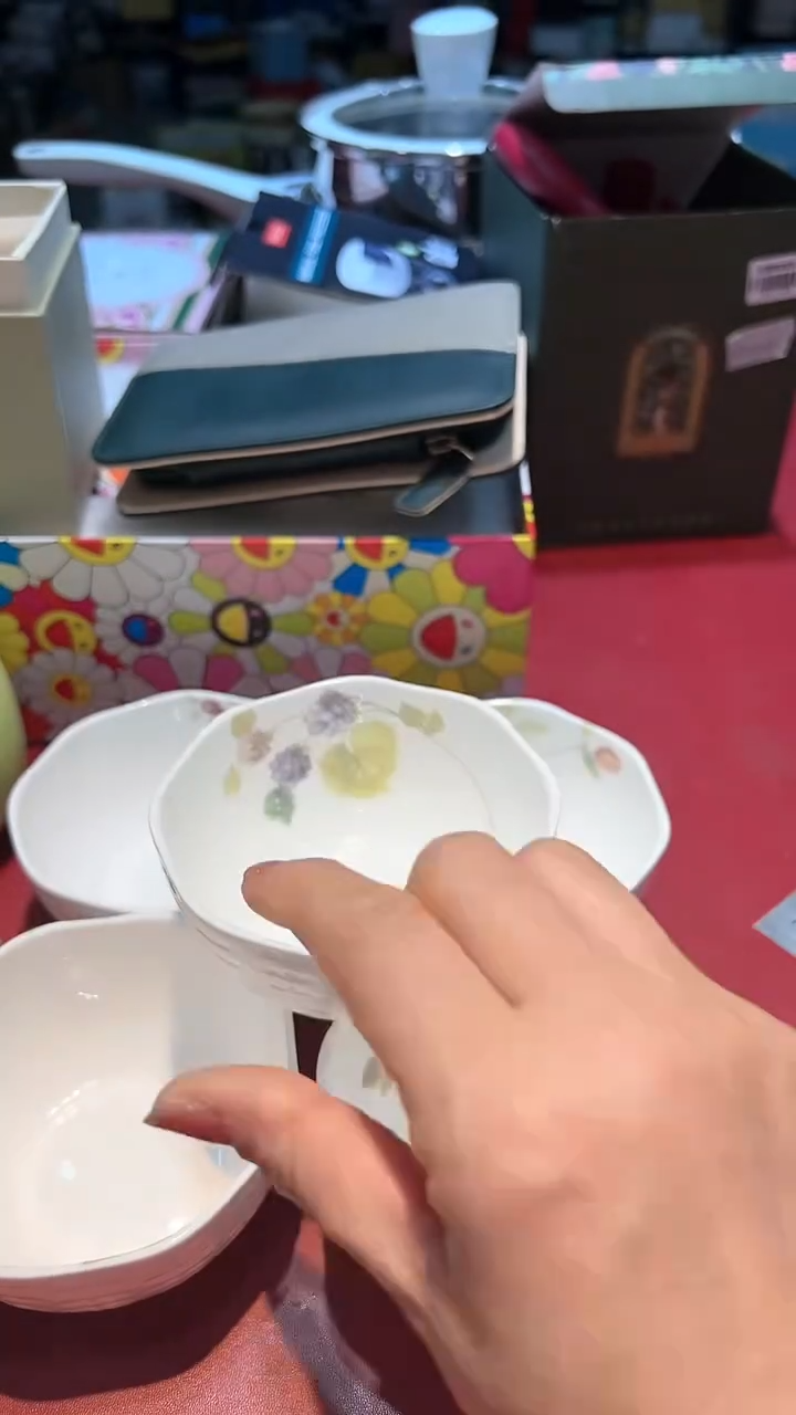 【闪购商品】瓷片锅碗瓢盆一件不剩