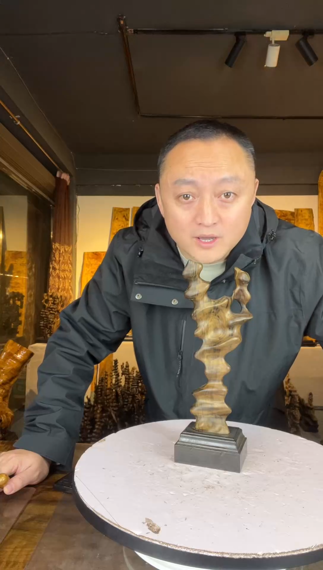 金丝楠晨*哆596金丝楠自然随型摆件