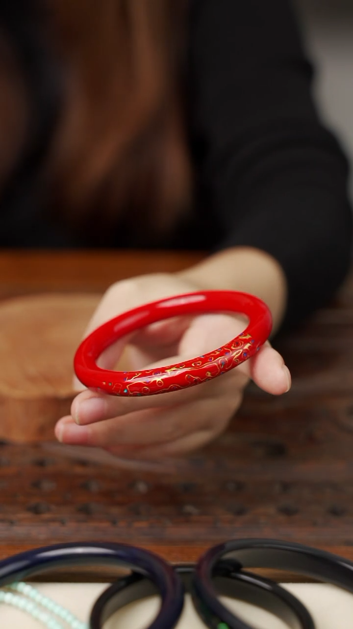 大漆素髹彰髹凤羽手镯（58）