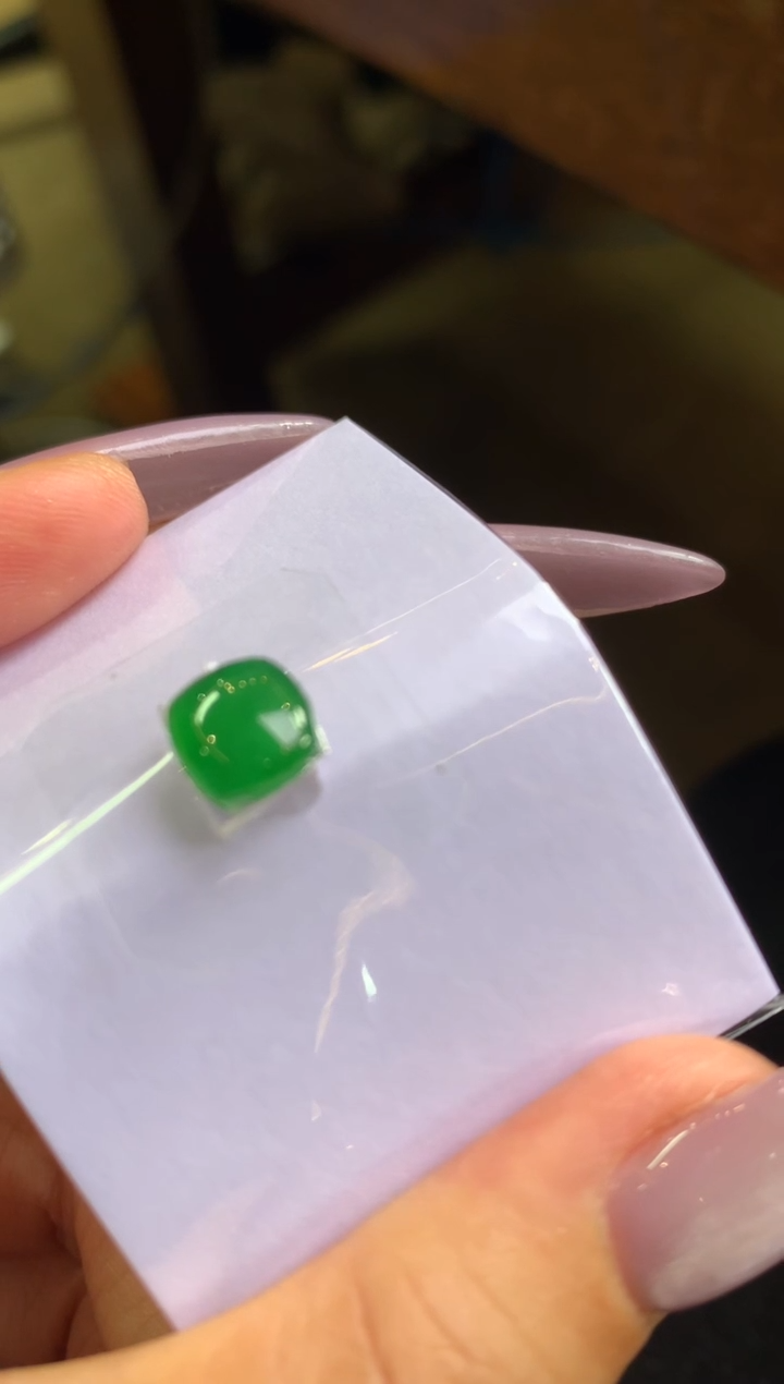 定制翡翠未镶嵌翡翠