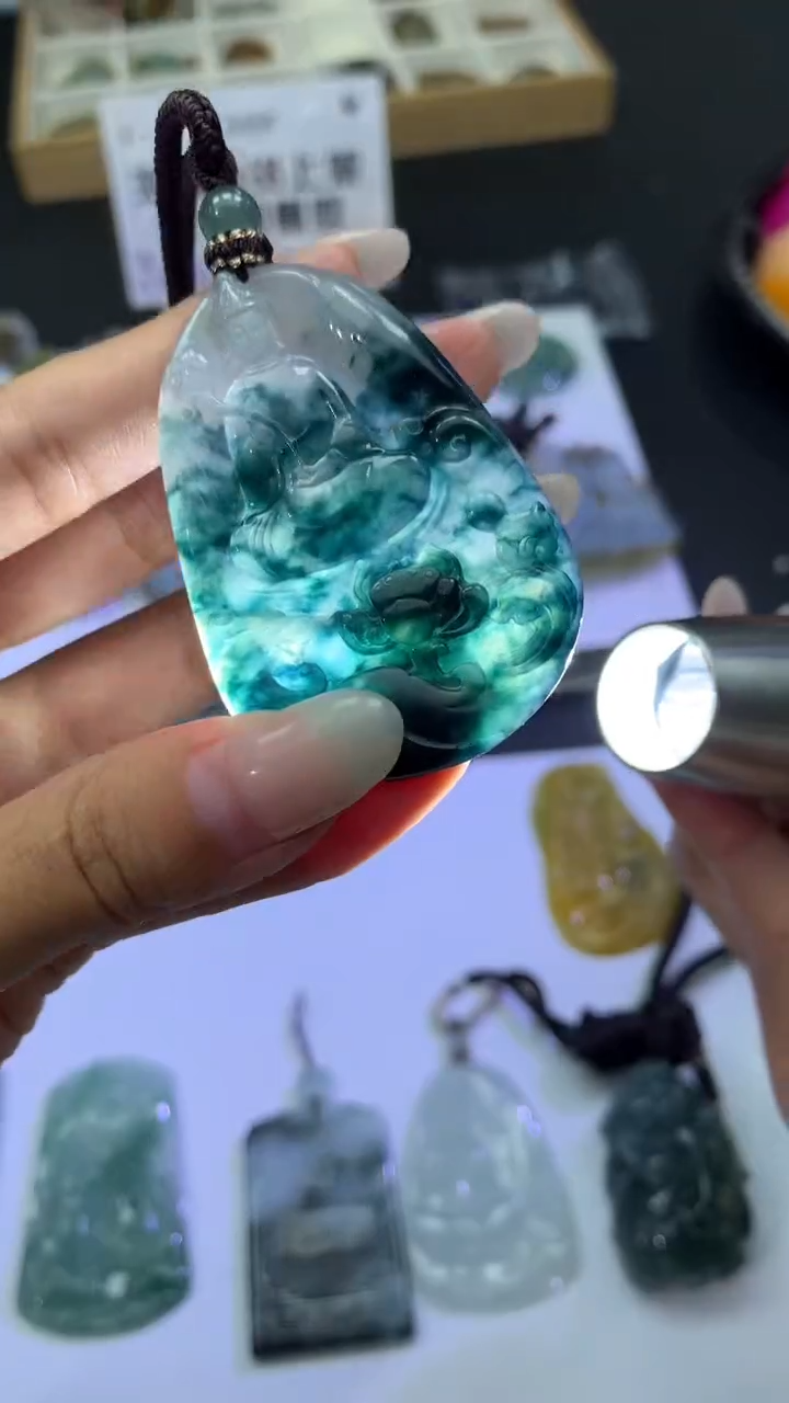 定制翡翠未镶嵌不退不换毛货其它