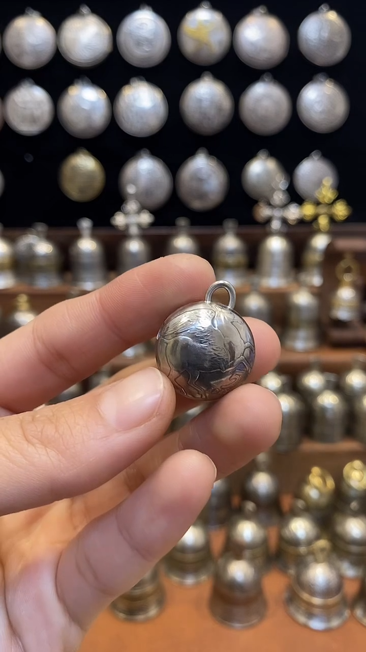 彼*飞马微瑕铃铛