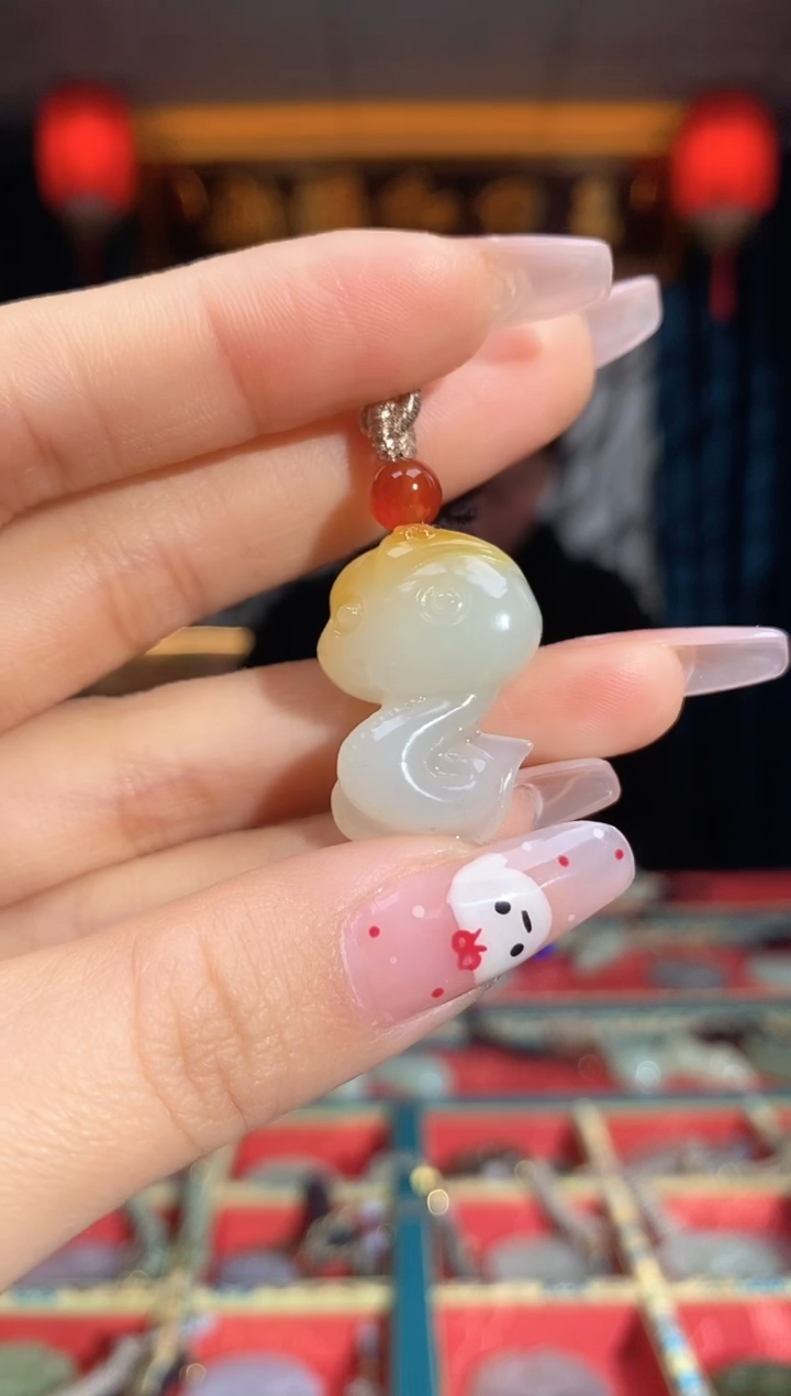 【闪购商品】和田玉颈饰未镶嵌蛇