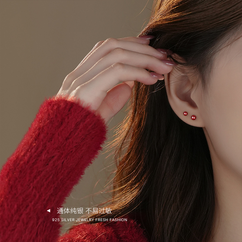 925银耳饰 红色耳钉女耳饰925纯银小清新简约百搭小巧喜庆耳饰