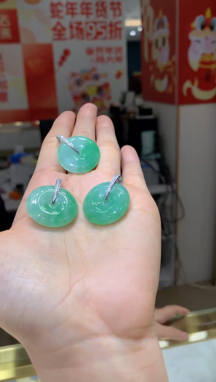 【闪购商品】翡翠颈饰18K金镶嵌|不退不换多样性发一