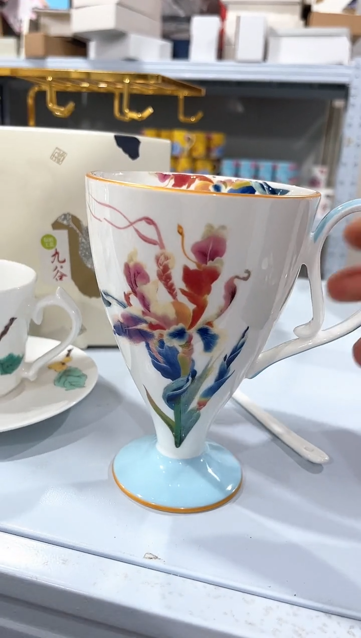 瓷片陶瓷（简装）杯子一个