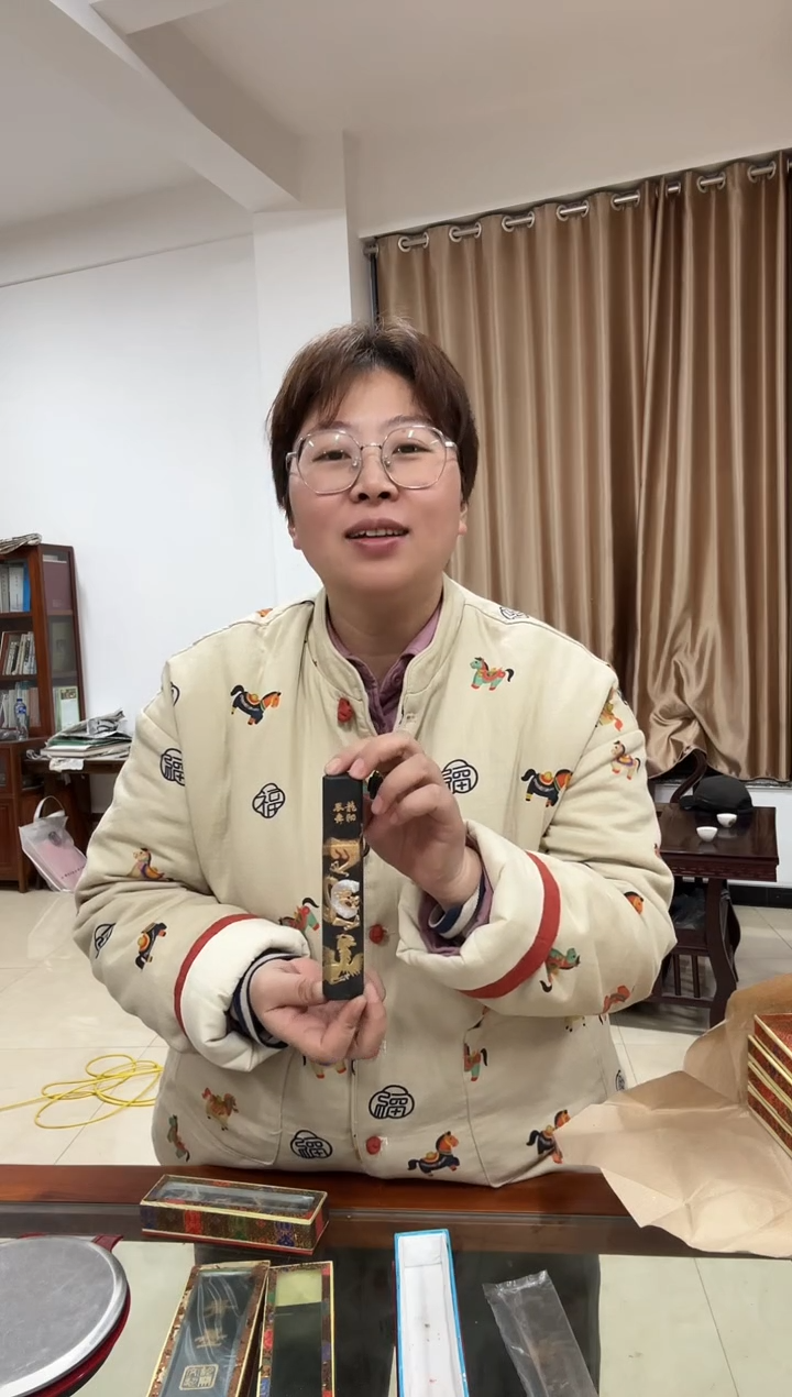 汪春林墨条【龙翔凤舞】六角龙柱老墨条4两一个360