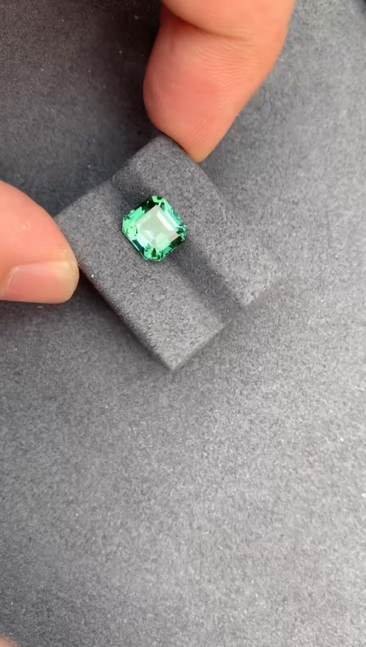 【闪购商品】碧玺裸石未镶嵌2.7ct碧玺